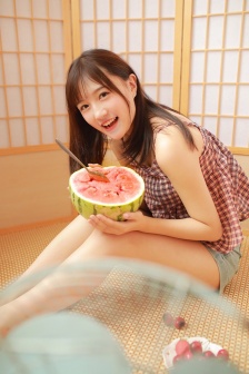 女生的小兔子长什么样